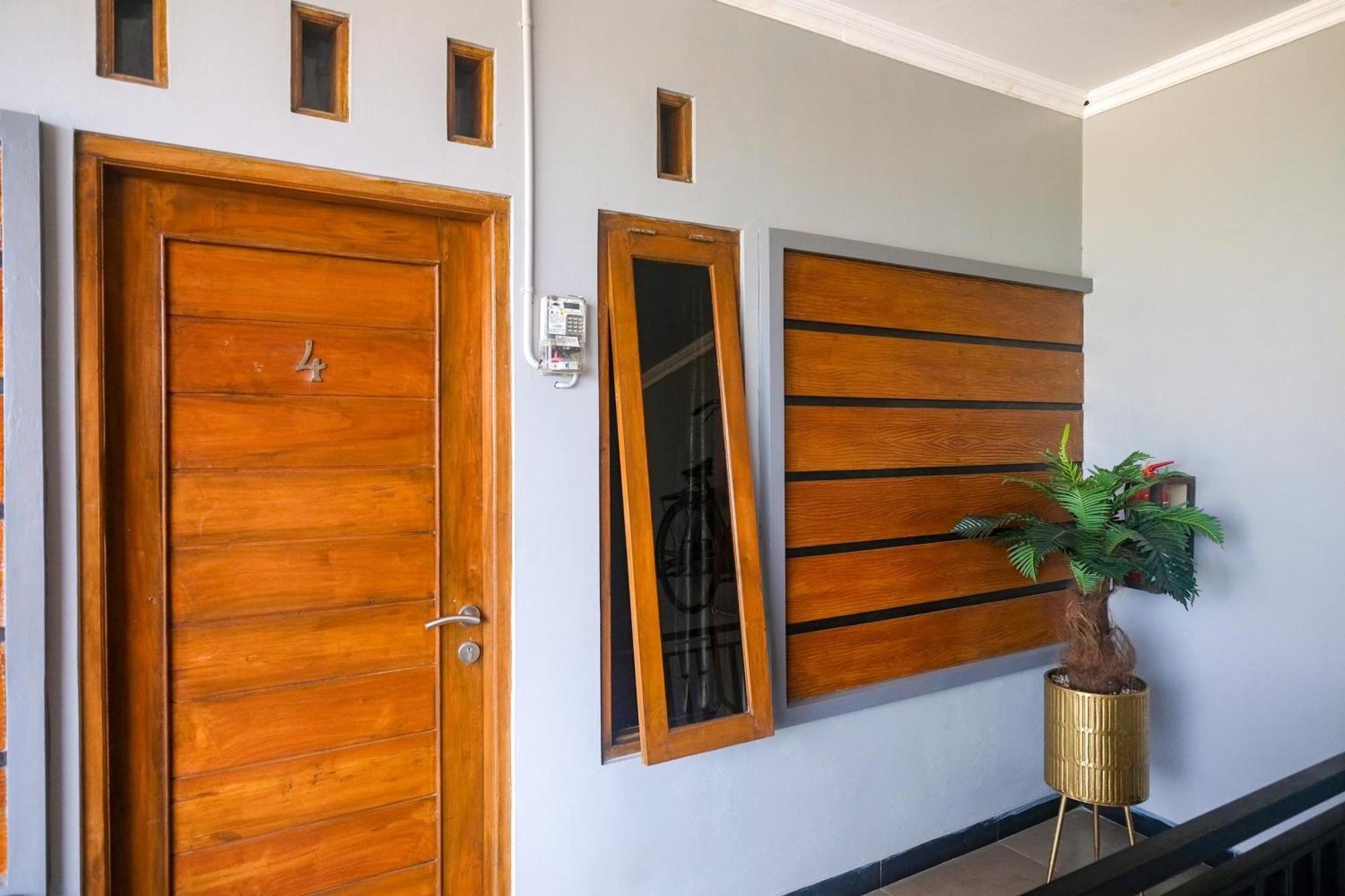 OYO 1226 Al Abror Homestay Yogyakarta Luaran gambar