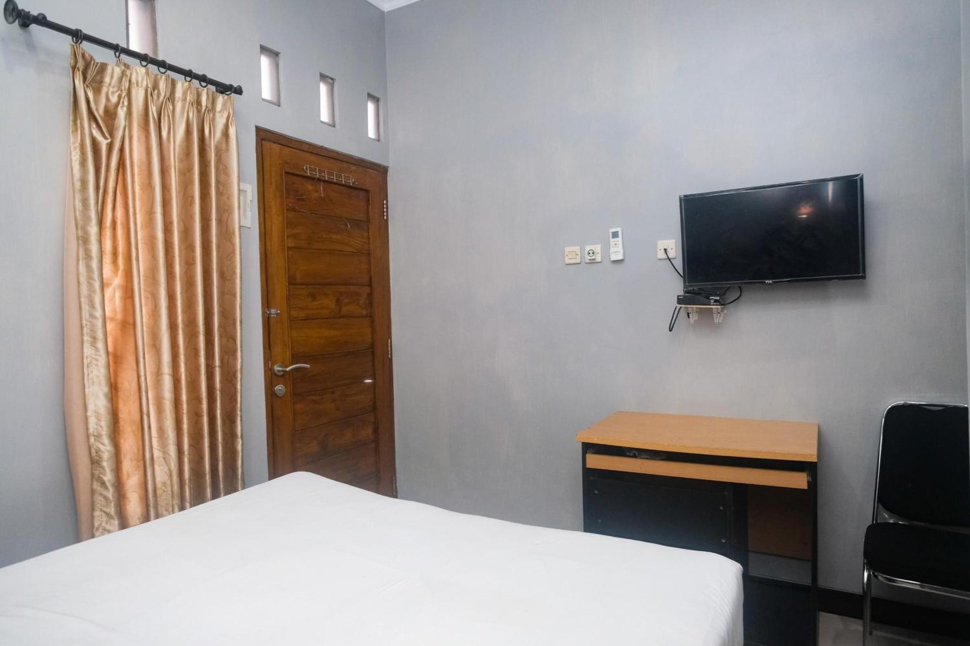 OYO 1226 Al Abror Homestay Yogyakarta Luaran gambar
