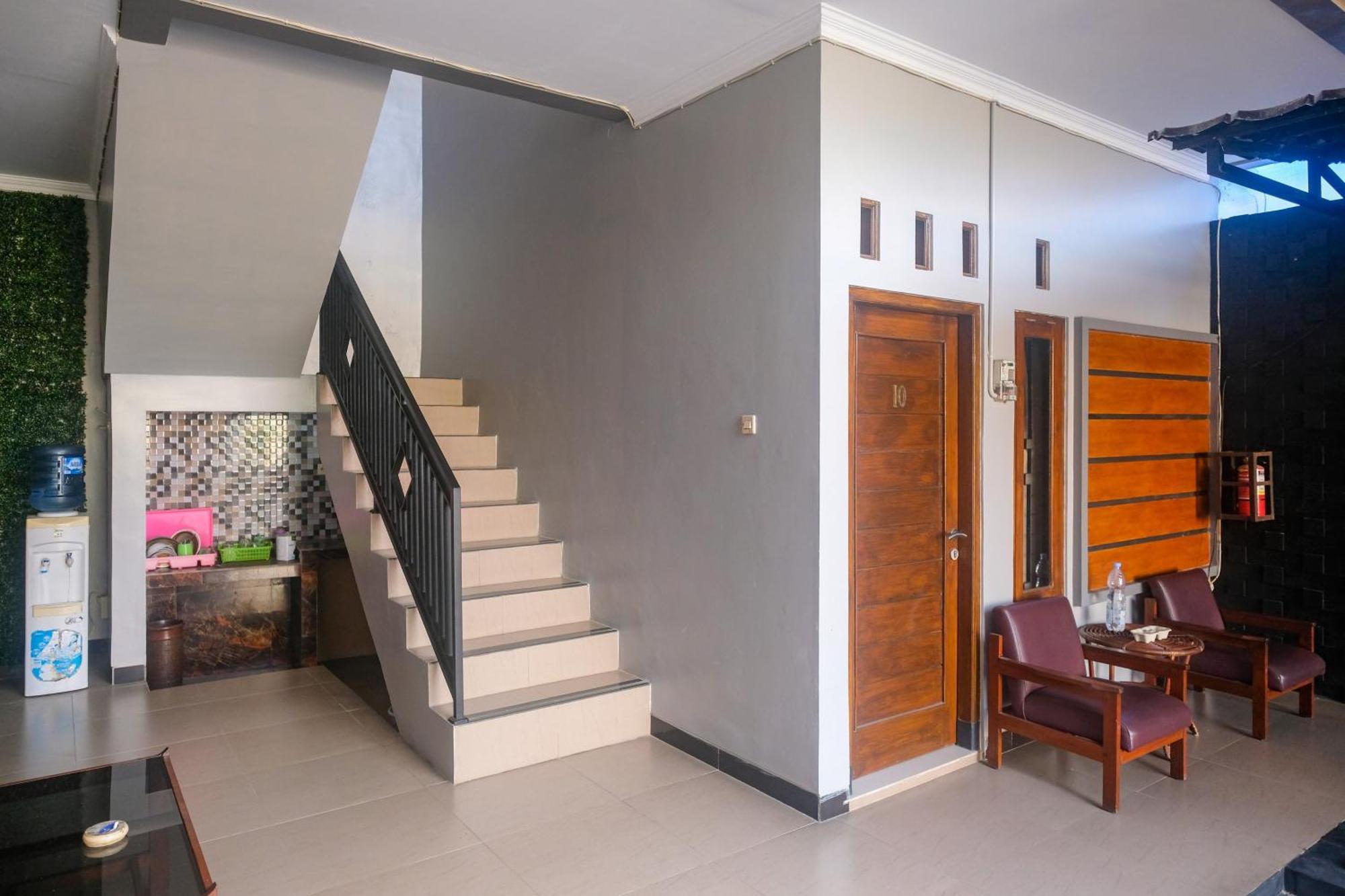 OYO 1226 Al Abror Homestay Yogyakarta Luaran gambar